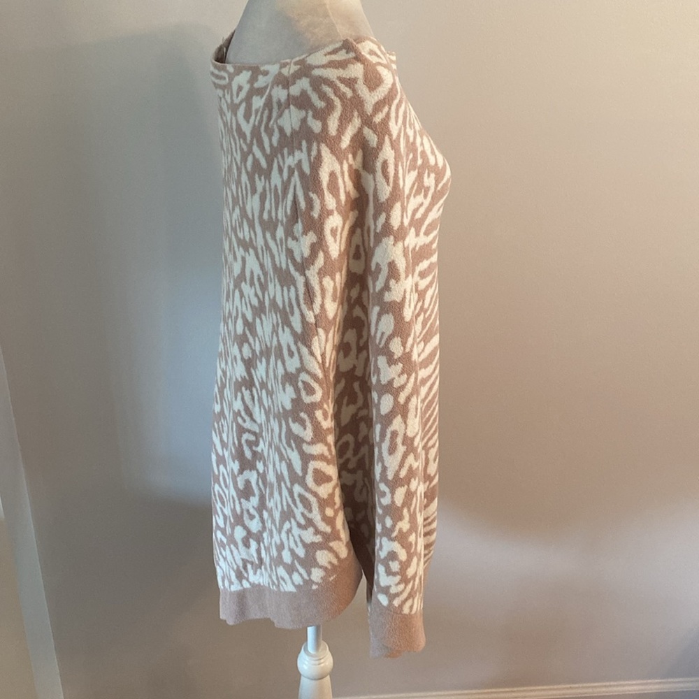 Barefoot Dreams Animal Print Poncho - Cream and Tan - Picture 4 of 6